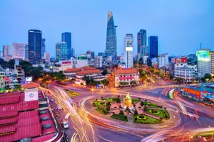 Ho Chi Minh City Roundabout Park Wallpaper