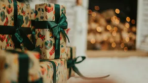 Holiday Gift Wrapping Ideas Wallpaper