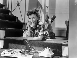 Hollywood Actress Shirley Temple Wallpaper