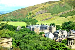 Holyrood Palace Edinburgh Scotland Wallpaper