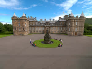 Holyrood Palace Exterior View Wallpaper