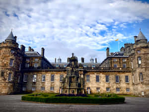 Holyrood Palace Exterior View Wallpaper