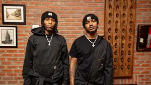 Homixide Gang Style Vibes Wallpaper