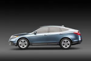 Honda Crosstour 1280 X 853 Wallpaper Wallpaper