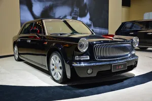 Hongqi L5 Luxury Sedan Showcase Wallpaper