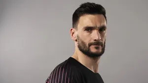 Hugo Lloris Face Wallpaper