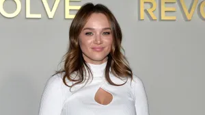 Hunter King White Top Event Appearance Wallpaper
