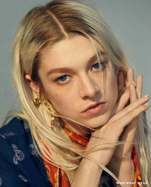 Hunter Schafer Who What Wear Wallpaper