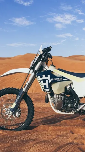 Husqvarna Chainsaw At Work Wallpaper