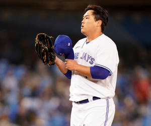 Hyun Jin Ryu Holding His Cap Wallpaper