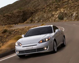 Hyundai Tiburon Sports Coupe Wallpaper