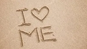 I Love Me Sand Writing Wallpaper