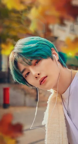 I N Stray Kids Autumn Vibes Wallpaper