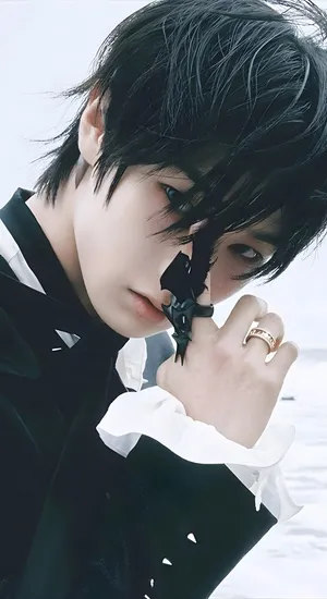 I N Stray Kids Close Up Wallpaper