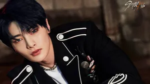 I N Stray Kids Close Up Wallpaper