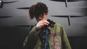 Iann Dior Posing Wallpaper