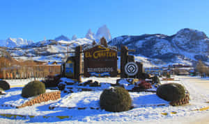 Ice Field Of El Chalten Mountain Village Wallpaper