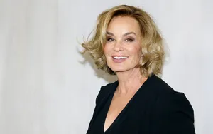 Iconic Actress Jessica Lange Flaunting Her Fabulous Hairstyle Wallpaper