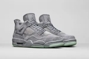 Iconic Air Jordan 4 Sneakers Wallpaper