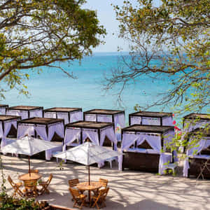 Idyllic Bora Bora Beach Escape Wallpaper