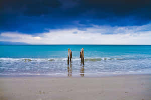 Idyllic Waves Wallpaper