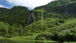 Iiha Das Flores Mountains Portugal Wallpaper