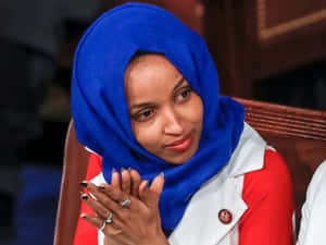 Ilhan Omar Clapping Her Hands Wallpaper