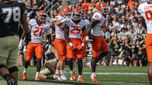 Illinois Football Players Celebration Wallpaper