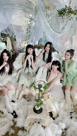 Illit Dreamy Group Concept Wallpaper