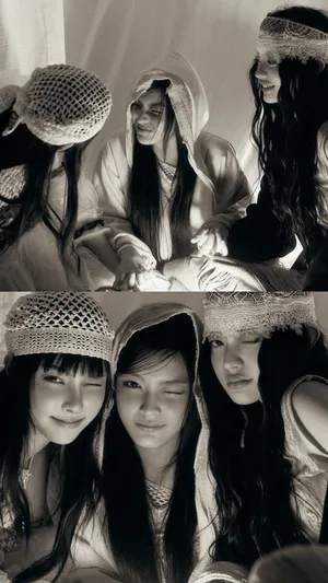 Illit Group Portrait Wallpaper