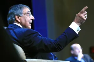 Image Former U.s. Secretary Of Defense Leon Panetta Pointing At Someone Wallpaper