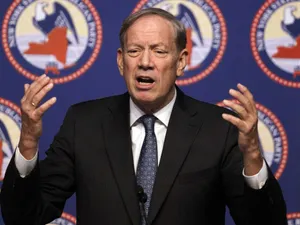 Image Of George Pataki Giving Speech Wallpaper