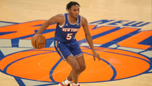 Immanuel Quickley Dribbling Knicks Wallpaper