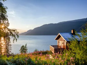 Impeccable View Of A House Wallpaper
