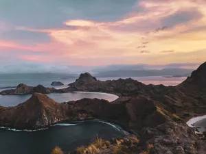 Indonesia's Komodo Island Pastel Sky Wallpaper