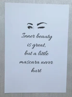 Inner Beautyand Mascara Quote Wallpaper