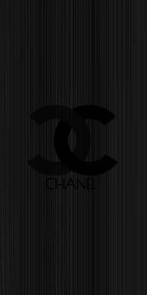 Insta Baddie Chanel Wallpaper