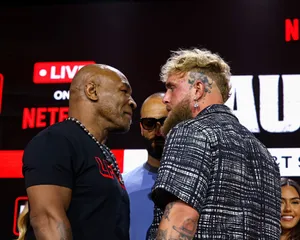 Intense Faceoffat Boxing Event Wallpaper