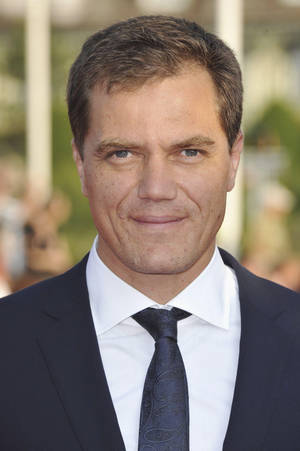 Intense Portrait Of Award-winning Actor Michael Shannon Wallpaper