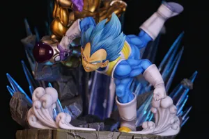 Intense Showdown Between Vegeta And Frieza Wallpaper