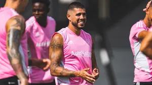 Inter Miami Football Player Alejandro Pozuelo Wallpaper