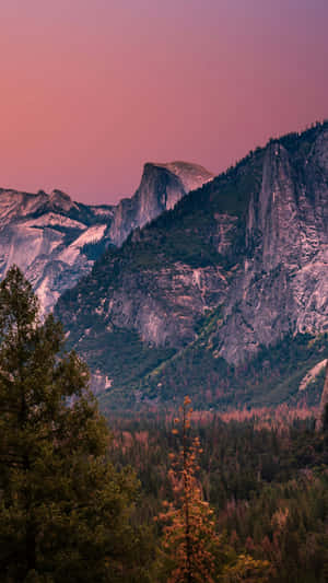 Iphone 16 Pro Landscape Mode Wallpaper