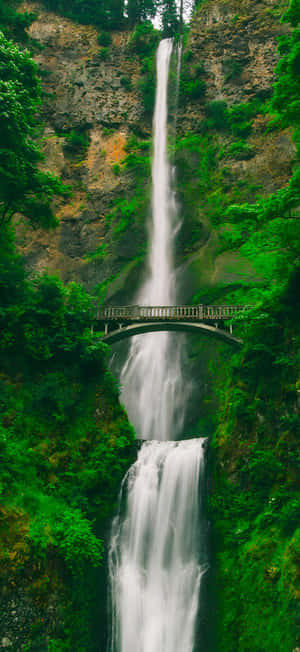 Iphone 17 Pro Max Waterfall Shot Wallpaper