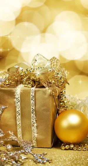 Iphone Christmas Aesthetic Yellow Lights Wallpaper