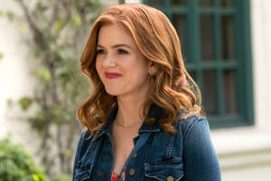 Isla Fisher In Her Role As Rebel Alley In Arrested Development Wallpaper