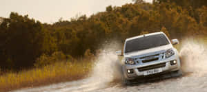 Isuzu Mu-x Off-road Driving Wallpaper