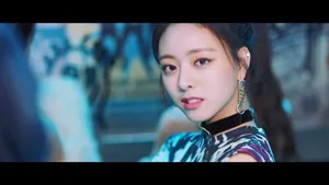 Itzy Yuna Wannabe Wallpaper