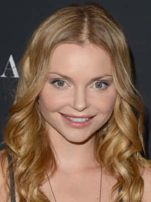 Izabella Miko - Stunning Portrait Wallpaper