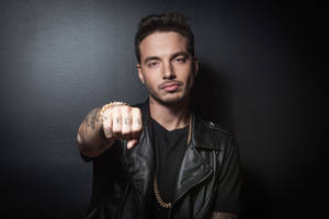 J Balvin Vida Fist Tattoo Wallpaper