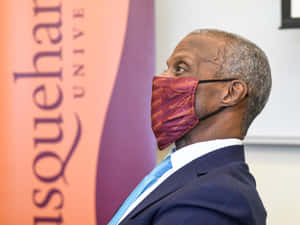 J.c. Watts Speaking At Susquehanna University Wallpaper